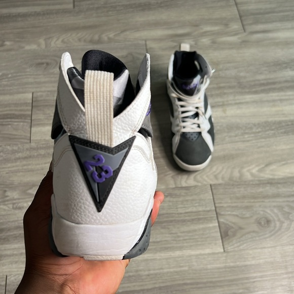 Air Jordan 7 Retro Flint (2021)  Men (9) - Picture 5 of 13